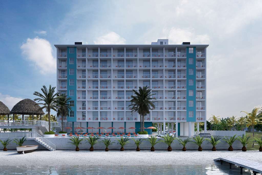 Comfort Inn & Suites Daytona Beach Oceanfront Exterior photo